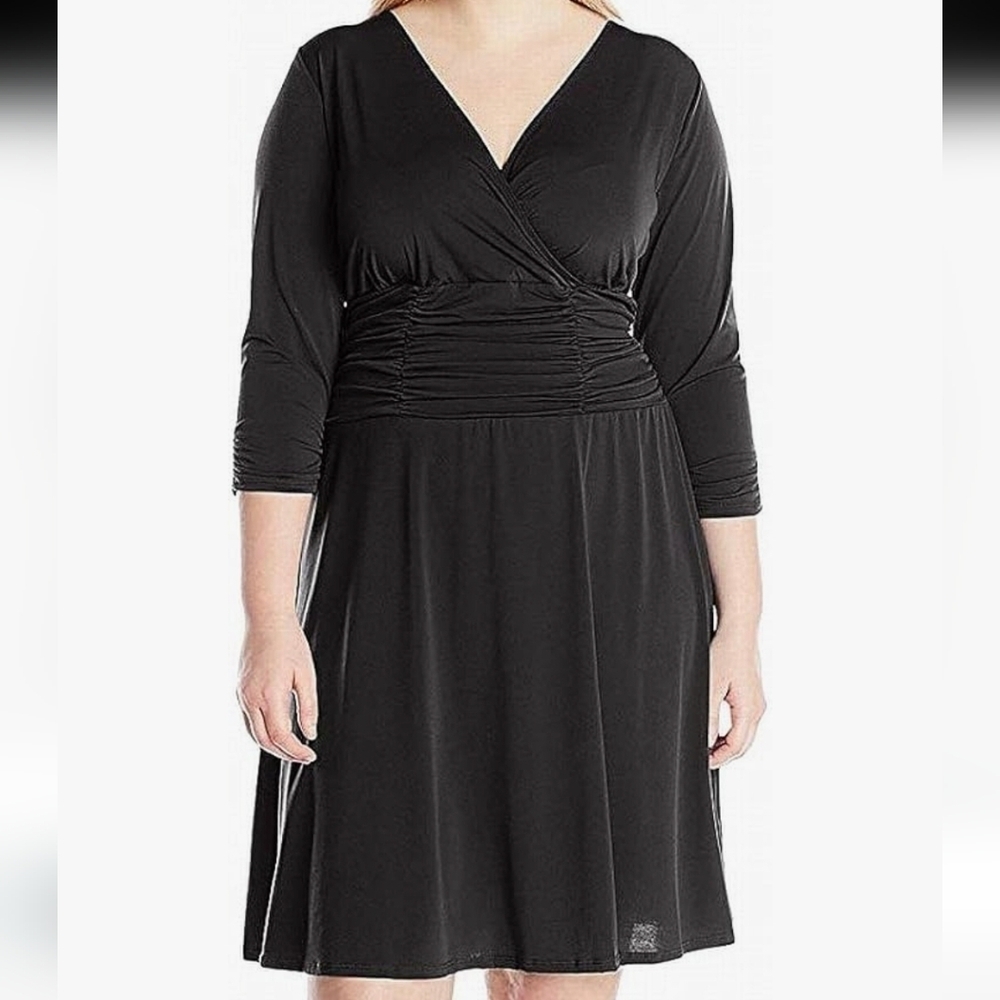 Suzi Chin for Maggy Boutique Ruched Waist Dress - Size 12